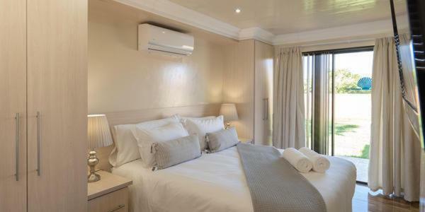 Grand House Lodge And Spa Jeffreys Bay Exterior photo